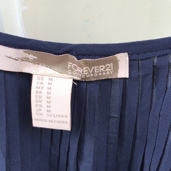 Navy/Pink MicroPleated Dressy Cami Forever 21 M - Picture 3 of 4